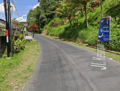 BTS. KOTA BANGLI - KAYUAMBUA